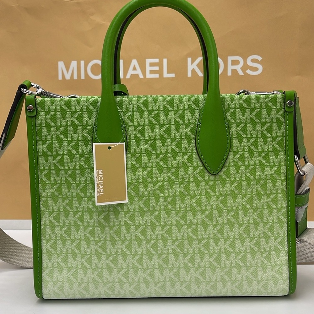 Michael Kors Mirella Small Ombré Signature Logo Crossbody Bag
COLOR JUNGLE
NWT - Picture 11 of 16